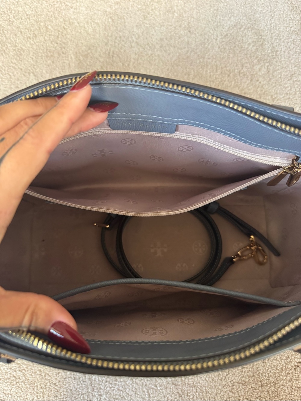 Tory Burch blue hand bag - Picture 5 of 12